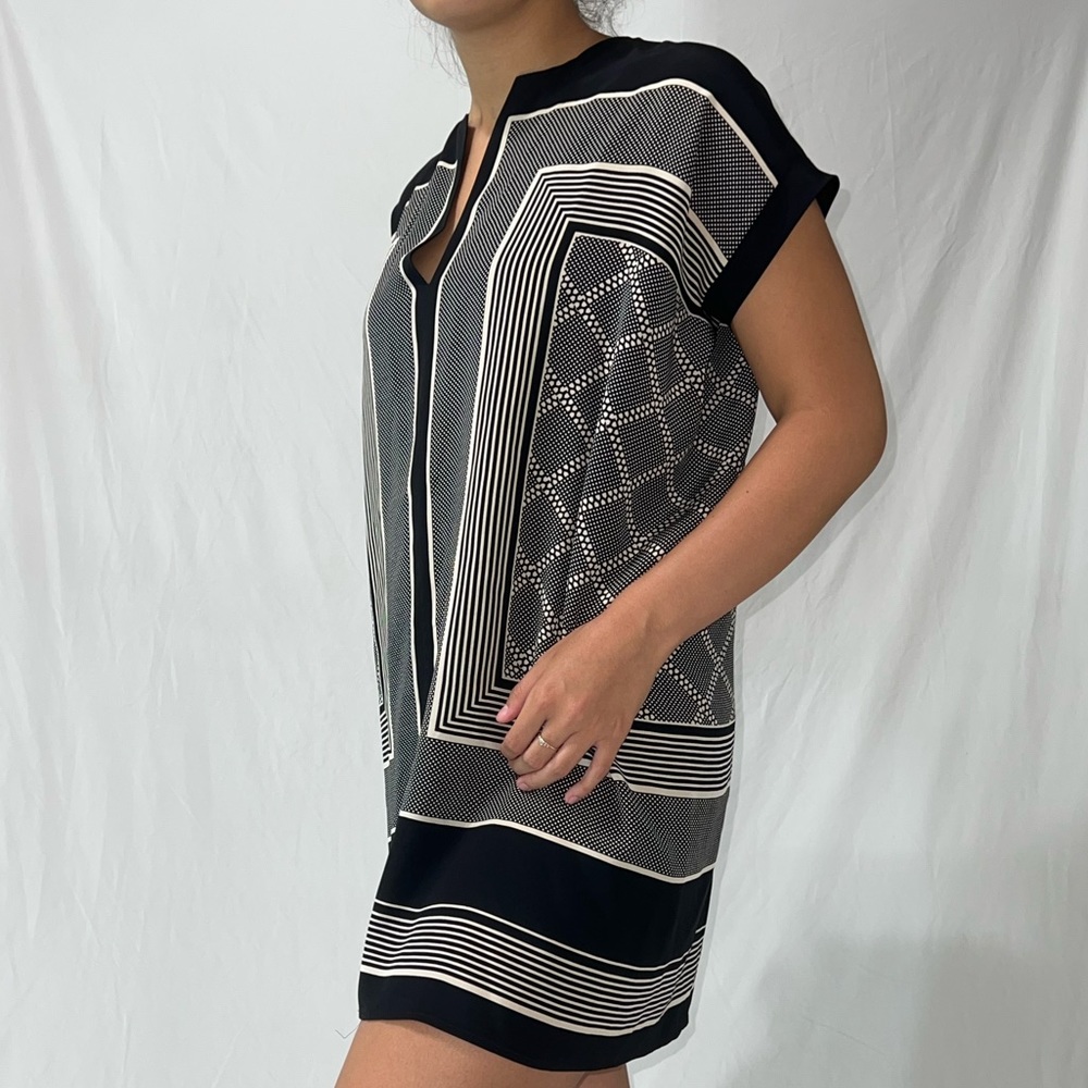 Vince *100% silk* Shift dress size XS